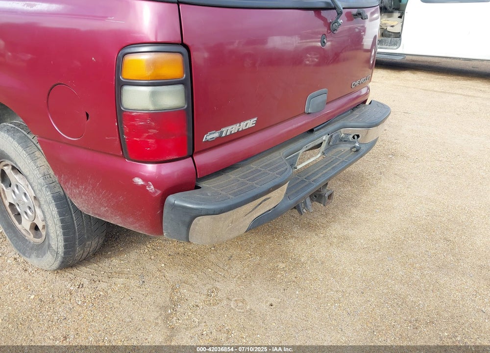 2004 CHEVROLET TAHOE C1500 VIN: 1GNEC13V54R312043