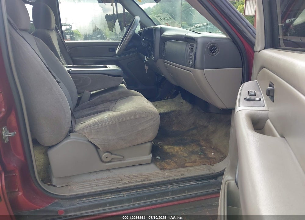 2004 CHEVROLET TAHOE C1500 VIN: 1GNEC13V54R312043