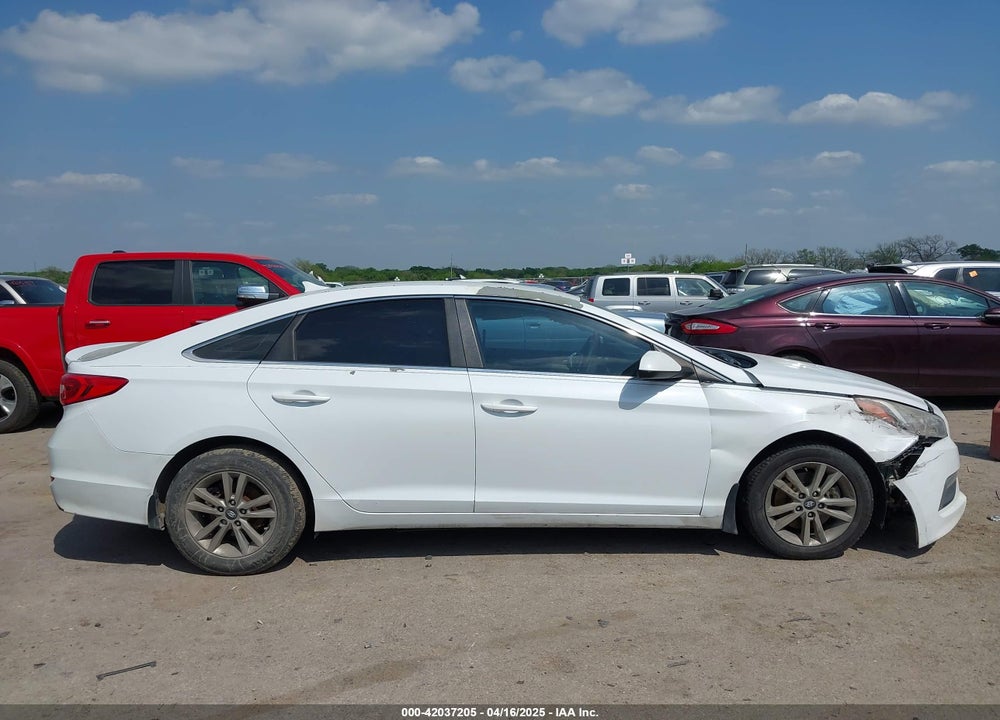 2015 HYUNDAI SONATA VIN: 5NPE24AF1FH097733