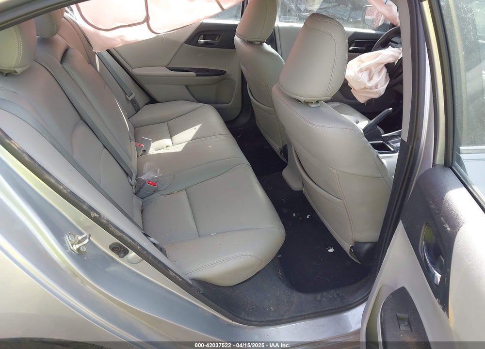 2017 HONDA ACCORD VIN: 1HGCR2F38HA263831