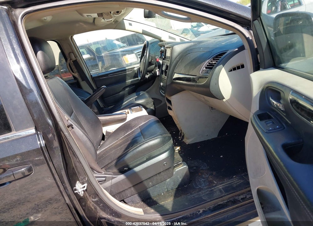 2016 CHRYSLER TOWN & COUNTRY TOURING VIN: 2C4RC1BG0GR147837