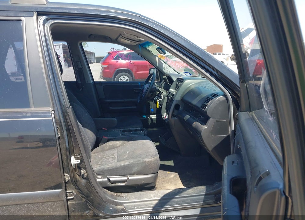 2006 HONDA CR-V LX VIN: JHLRD68516C010559