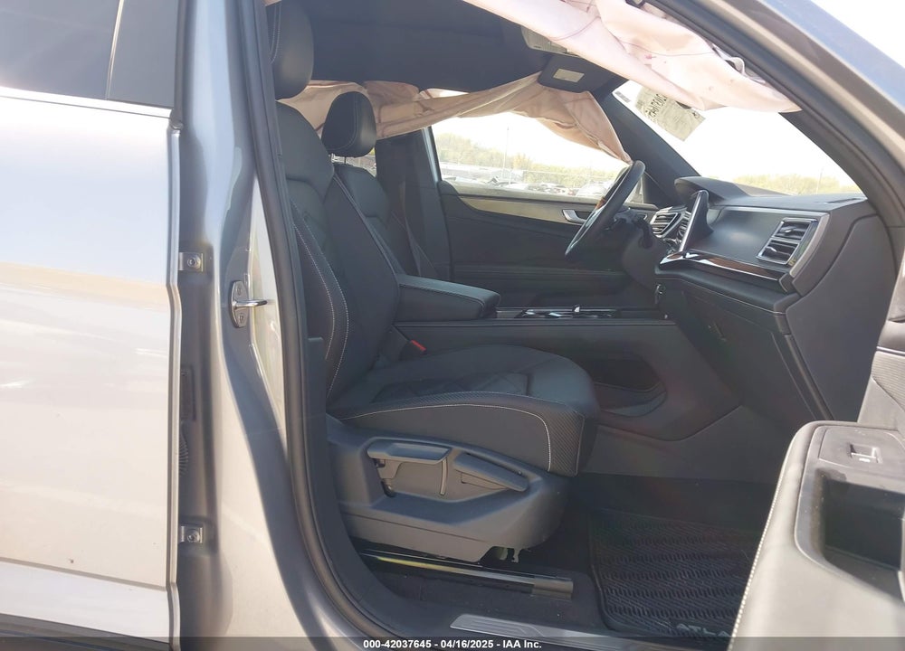 2024 VOLKSWAGEN ATLAS CROSS SPORT VIN: 1V2KE2CA3RC243791