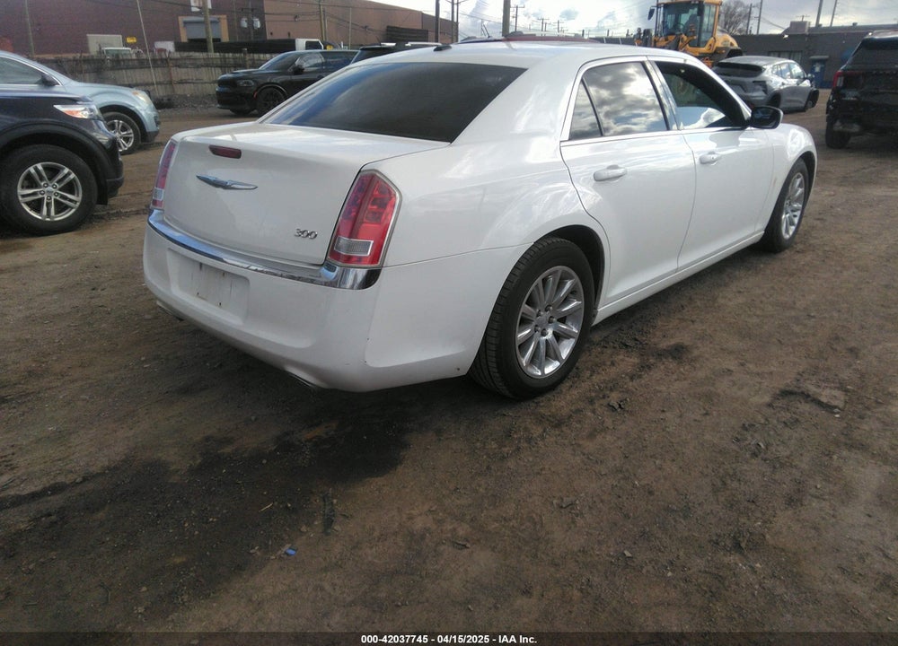 2013 CHRYSLER 300 VIN: 2C3CCAAG6DH714212