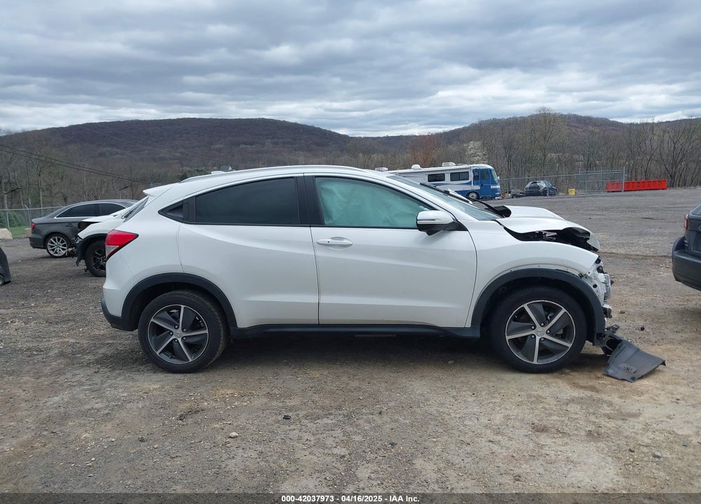 2022 HONDA HR-V AWD EX-L VIN: 3CZRU6H77NM739025