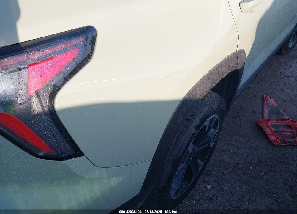 2025 CHEVROLET EQUINOX FWD LT VIN: 3GNAXHEG1SL228378