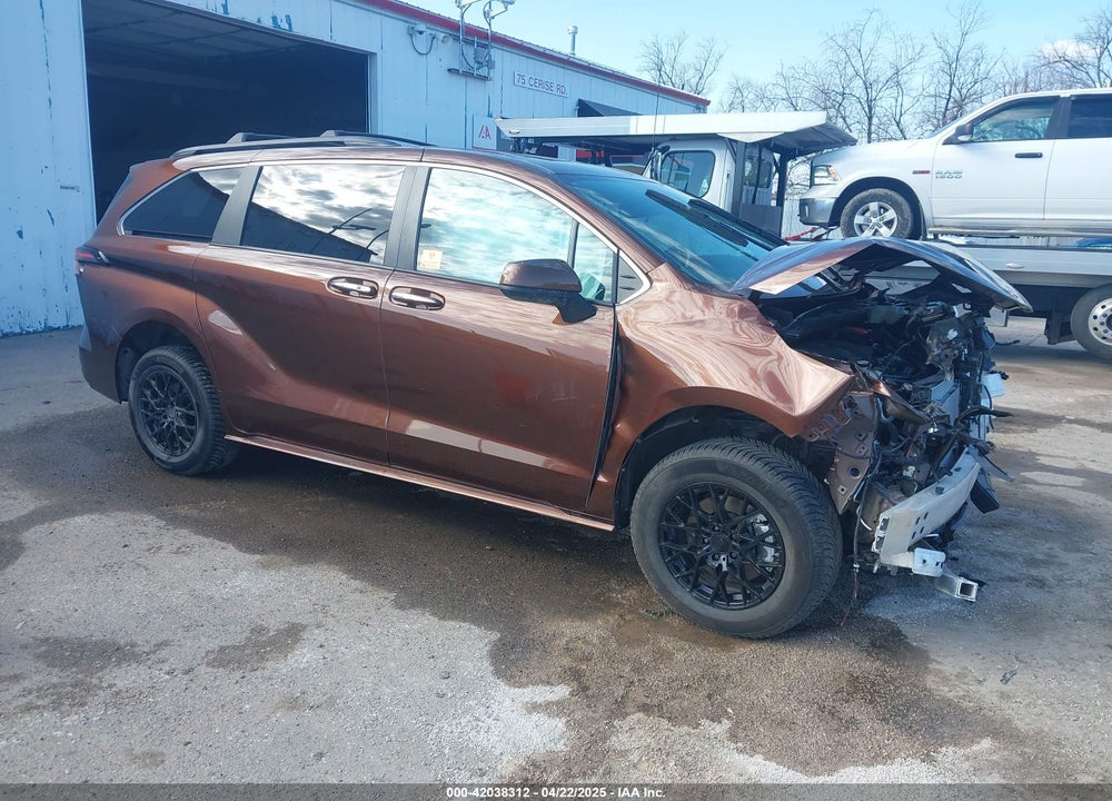 2024 TOYOTA SIENNA XLE VIN: 5TDJSKFC5RS149767