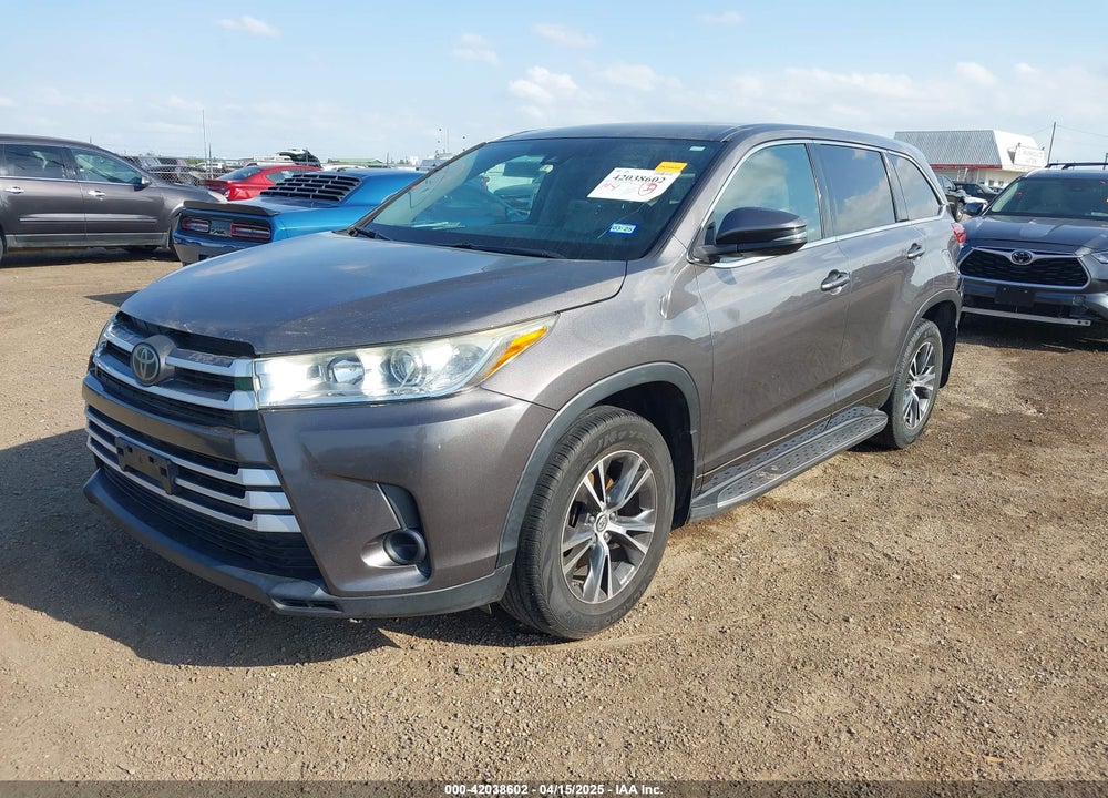 2017 TOYOTA HIGHLANDER LE VIN: 5TDZARFH0HS027259