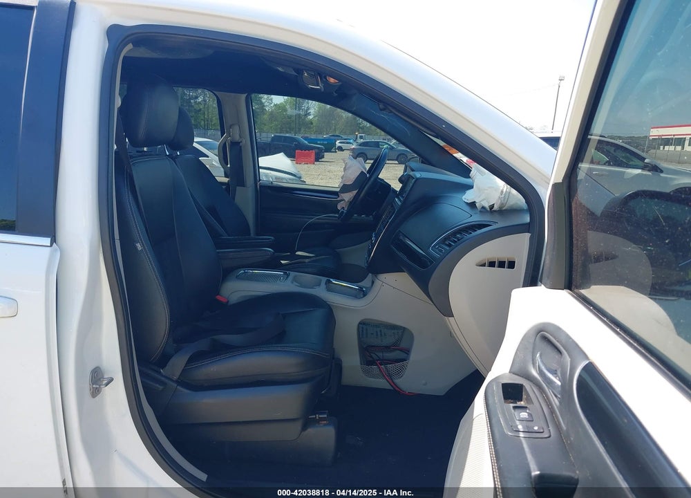 2018 DODGE GRAND CARAVAN SXT VIN: 2C4RDGCG8JR296003