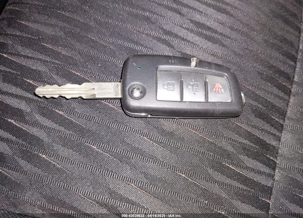 2019 NISSAN ROGUE VIN: 5N1AT2MV3KC817862