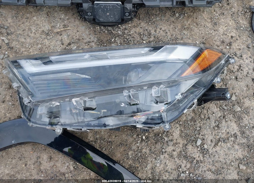 2024 TOYOTA RAV4 HYBRID VIN: JTM16RFV0RD118873