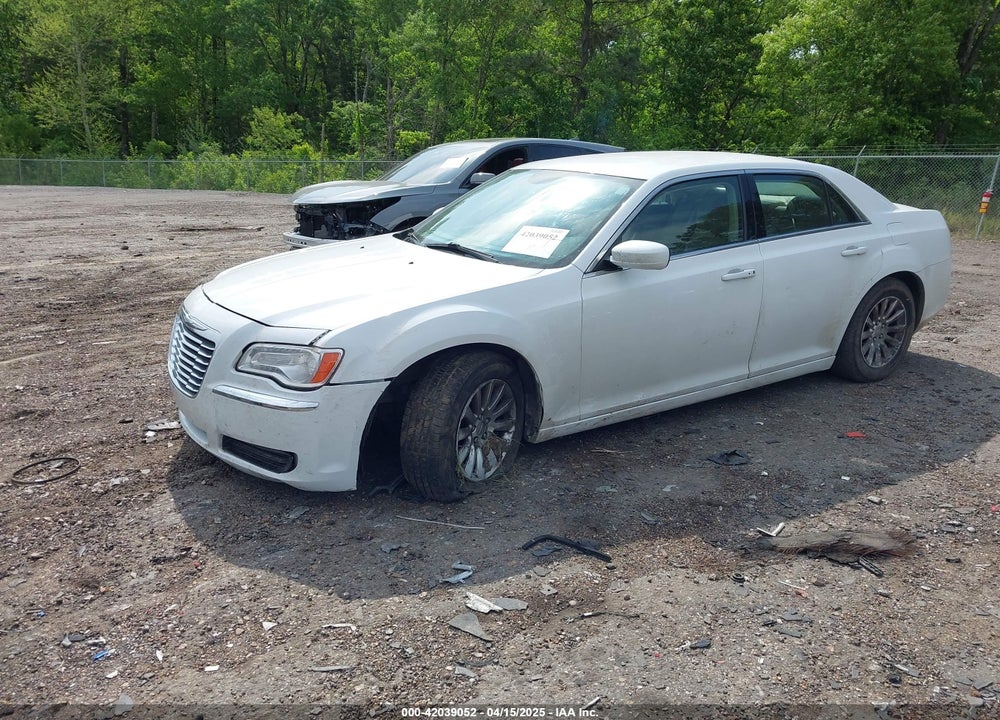 2014 CHRYSLER 300 VIN: 2C3CCAAG0EH157055