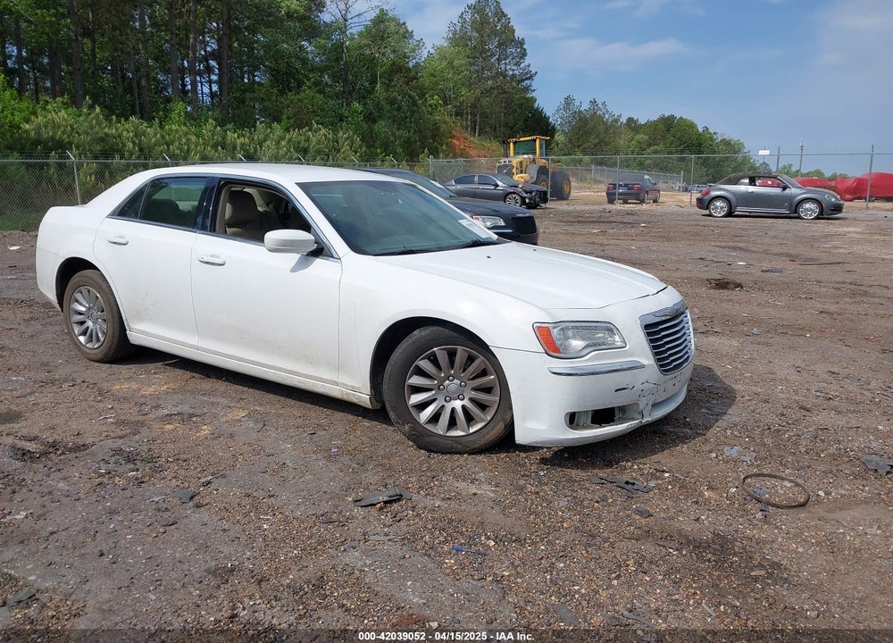 2014 CHRYSLER 300 VIN: 2C3CCAAG0EH157055