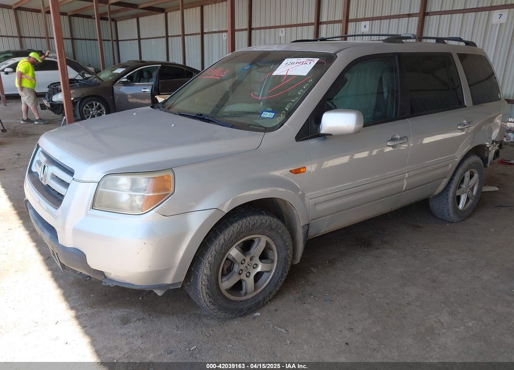 2008 HONDA PILOT SE VIN: 5FNYF28358B027624