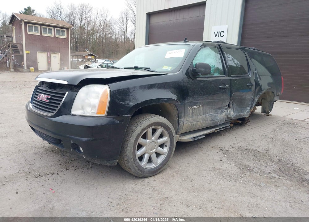 2012 GMC YUKON XL 1500 SLT VIN: 1GKS2KE77CR197239