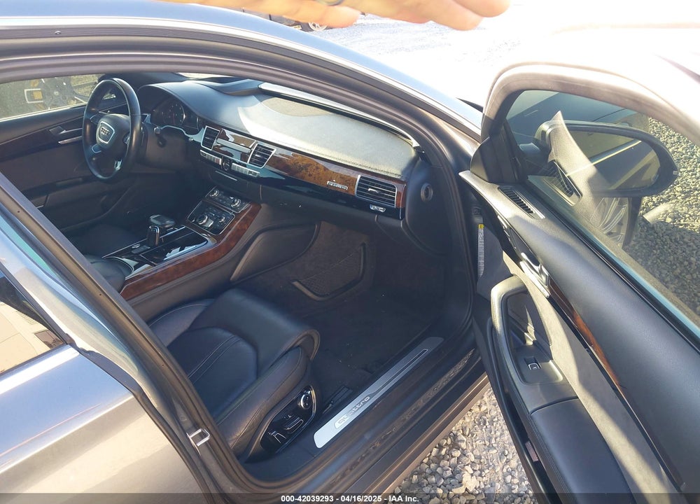 2017 AUDI A8 L VIN: WAU44AFD9HN010351