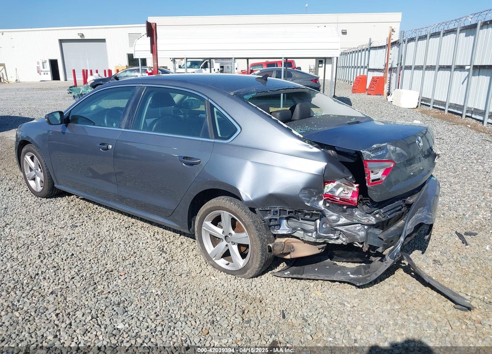 2013 VOLKSWAGEN PASSAT 2.5L SE VIN: 1VWBH7A39DC048956