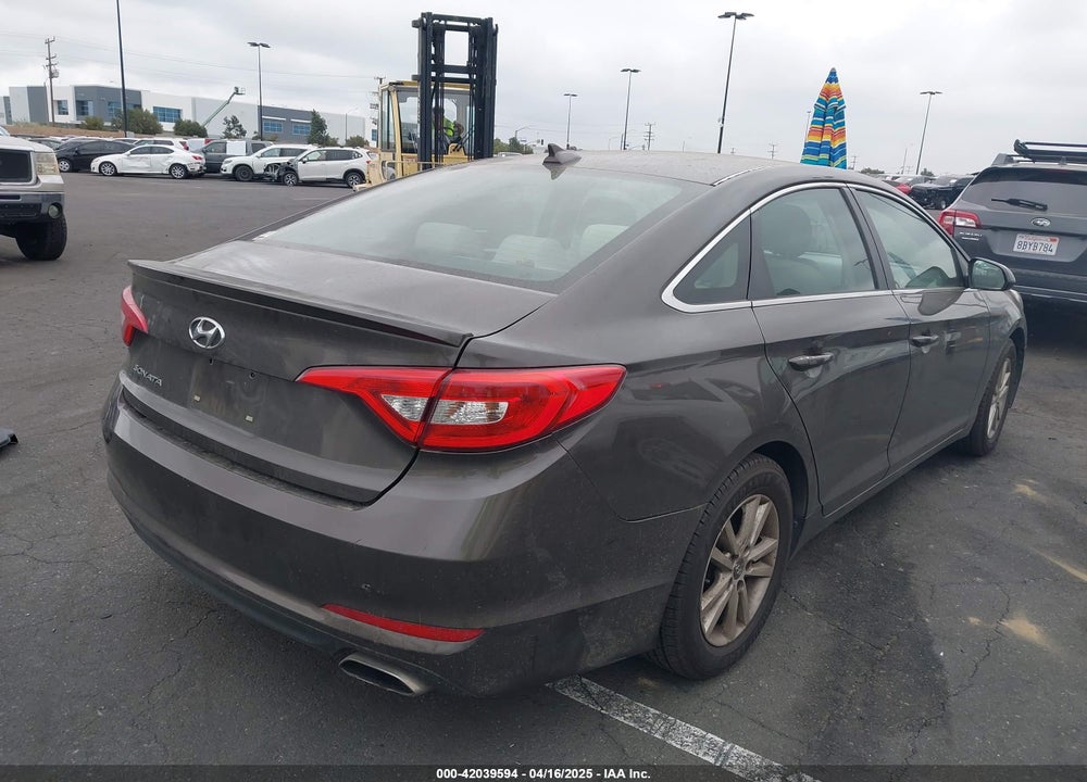 2015 HYUNDAI SONATA VIN: 5NPE24AF0FH169473