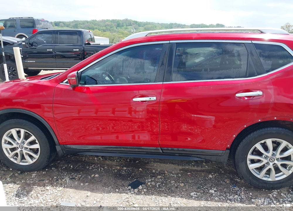 2017 NISSAN ROGUE VIN: 5N1AT2MT6HC732148