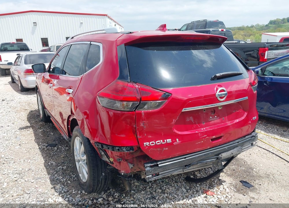2017 NISSAN ROGUE VIN: 5N1AT2MT6HC732148