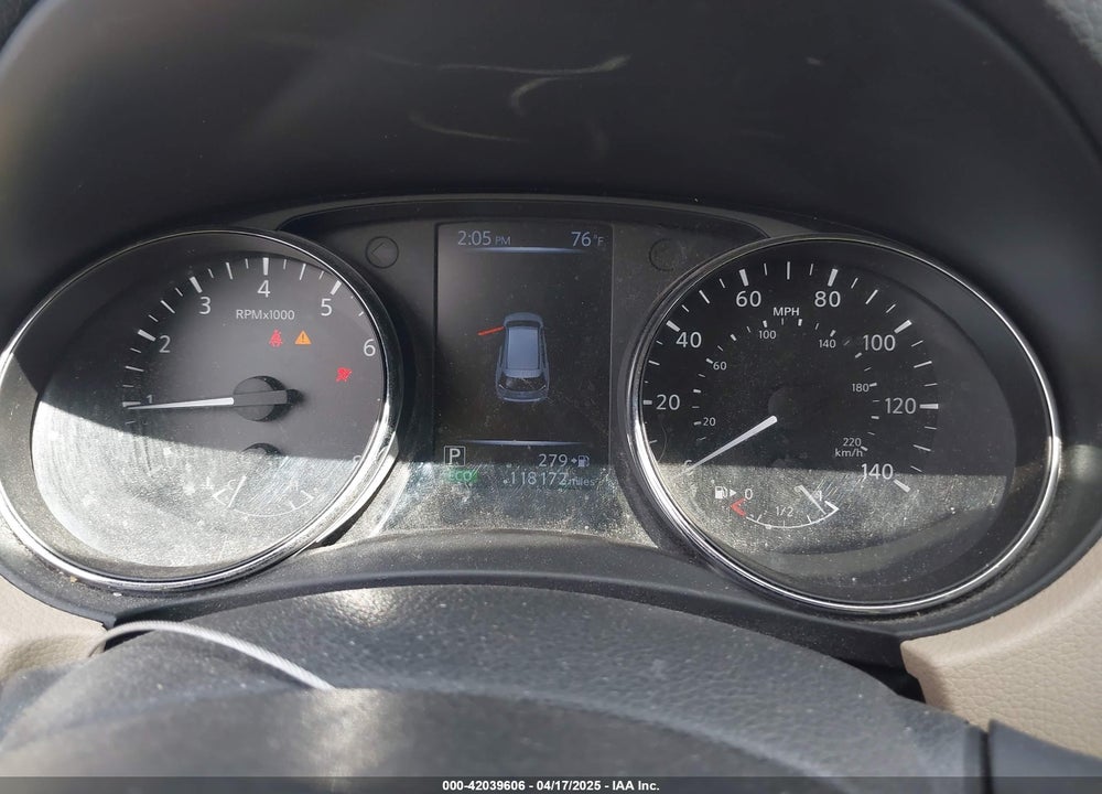 2017 NISSAN ROGUE VIN: 5N1AT2MT6HC732148