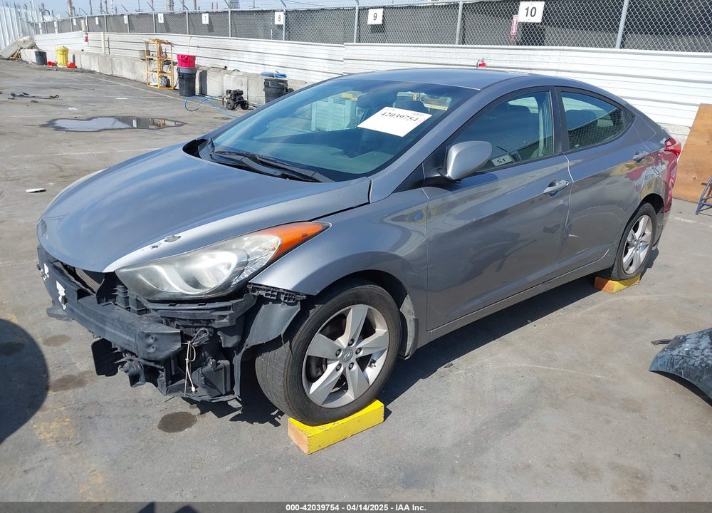 2013 HYUNDAI ELANTRA VIN: KMHDH4AE3DU729468