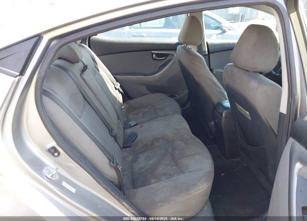 2013 HYUNDAI ELANTRA VIN: KMHDH4AE3DU729468