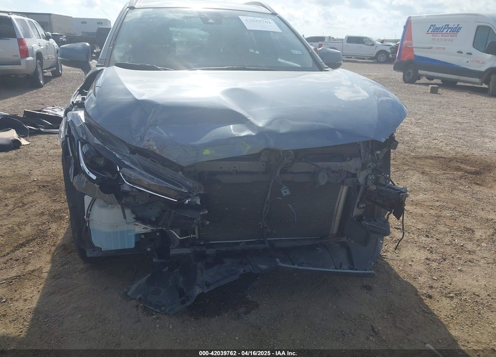 2022 TOYOTA COROLLA CROSS LE VIN: 7MUCAAAG0NV018245