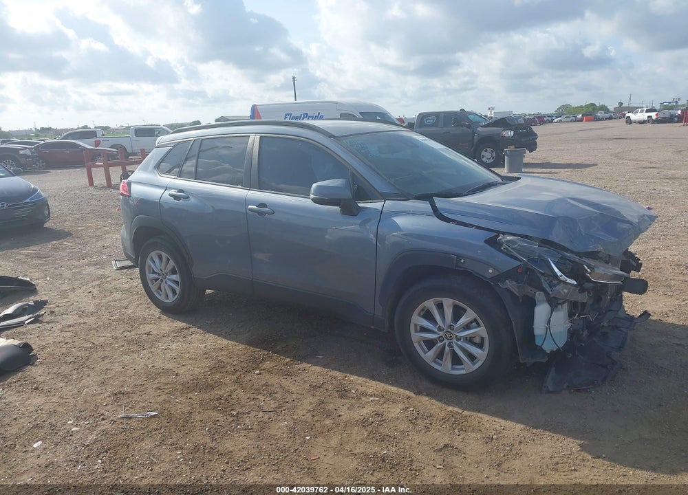 2022 TOYOTA COROLLA CROSS LE VIN: 7MUCAAAG0NV018245