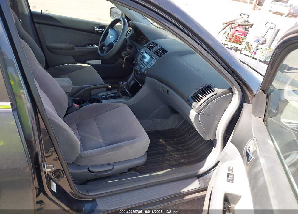 2006 HONDA ACCORD VIN: 1HGCM56746A137644