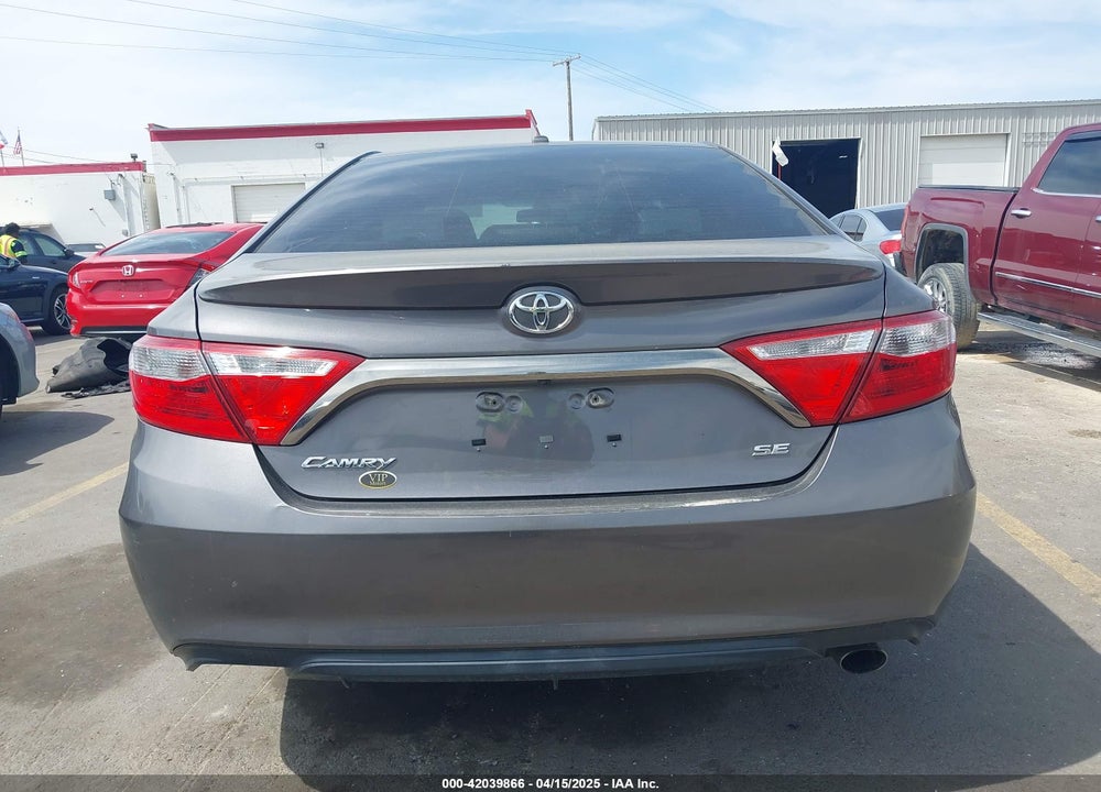 2015 TOYOTA CAMRY SE VIN: 4T1BF1FK8FU094258