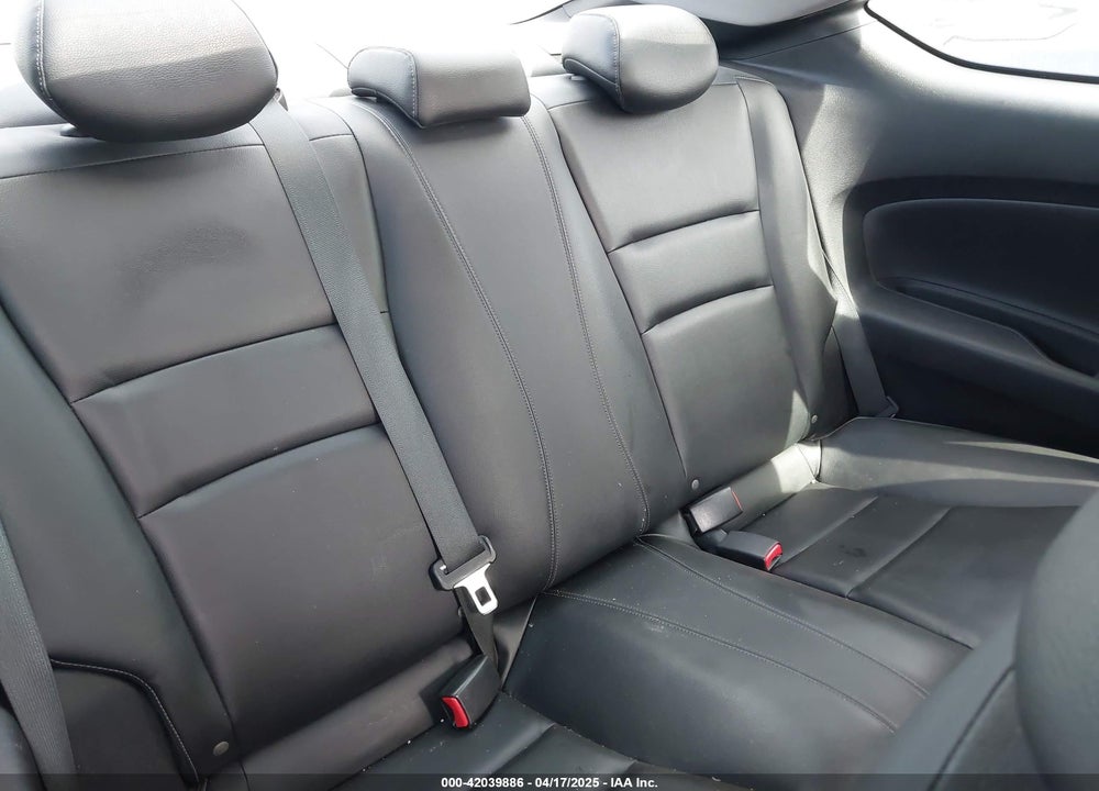 2014 HONDA ACCORD VIN: 1HGCT1B84EA011003