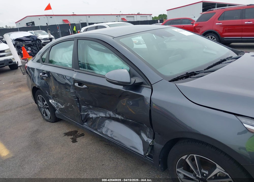 2023 KIA FORTE LXS VIN: 3KPF24AD7PE690487