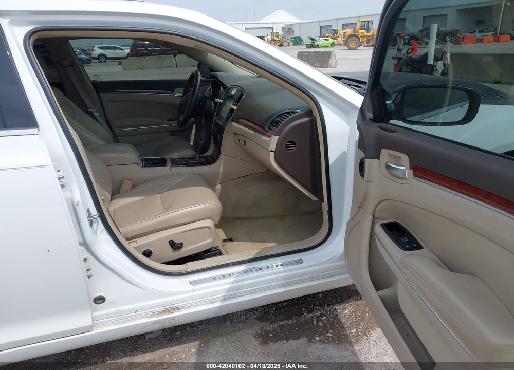 2011 CHRYSLER 300C VIN: 2C3CA6CTXBH516727