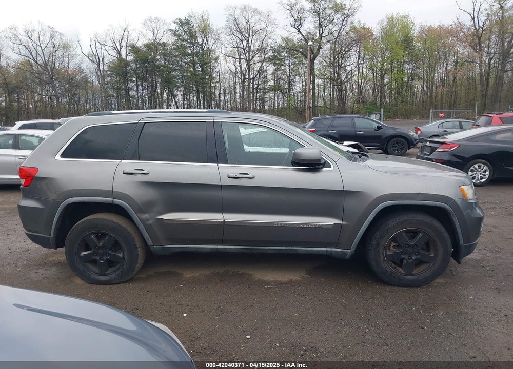 2011 JEEP GRAND CHEROKEE VIN: 1J4RR4GG0BC608989