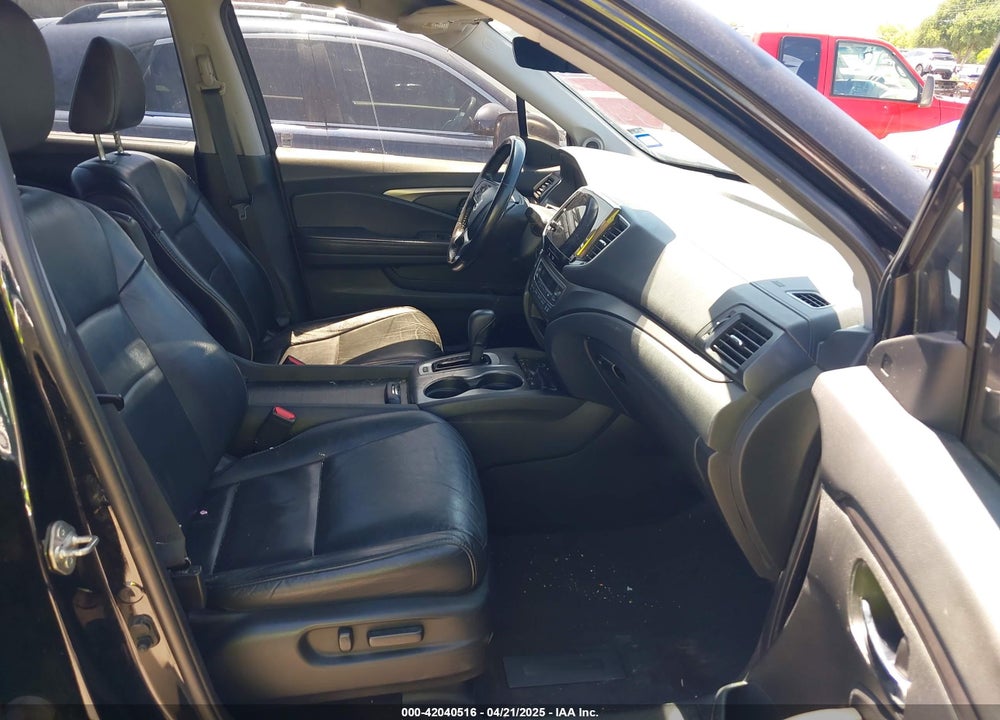2019 HONDA PILOT VIN: 5FNYF5H56KB042918