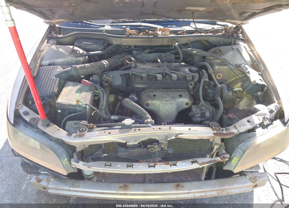 2002 HONDA ACCORD 2.3 LX VIN: 3HGCG56412G702456