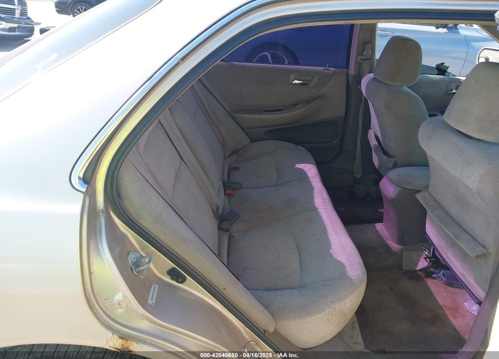 2002 HONDA ACCORD 2.3 LX VIN: 3HGCG56412G702456