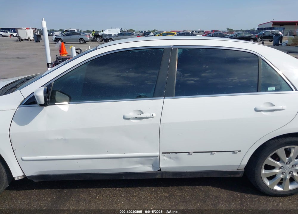 2003 HONDA ACCORD 2.4 LX VIN: 1HGCM56323A074360