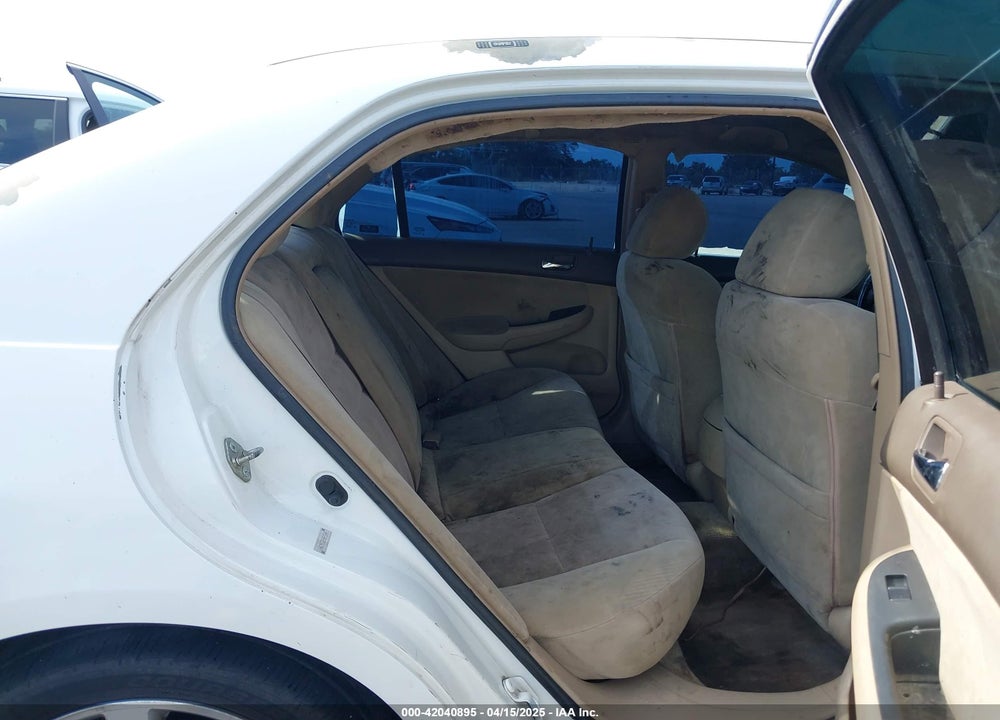 2003 HONDA ACCORD 2.4 LX VIN: 1HGCM56323A074360
