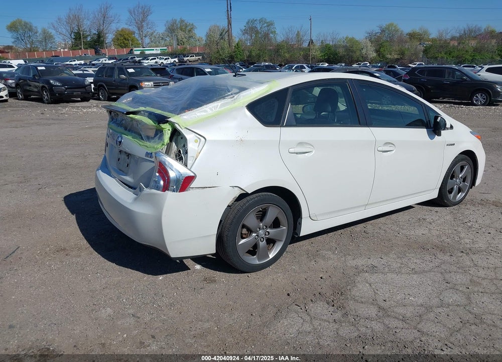 2015 TOYOTA PRIUS VIN: JTDKN3DUXF0395113