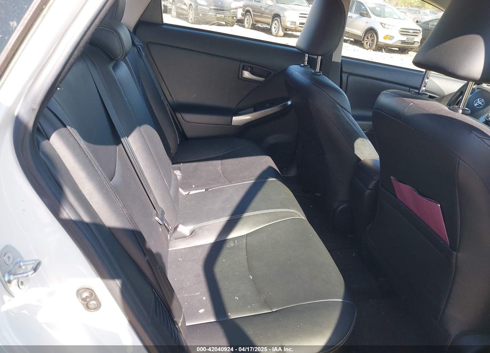 2015 TOYOTA PRIUS VIN: JTDKN3DUXF0395113