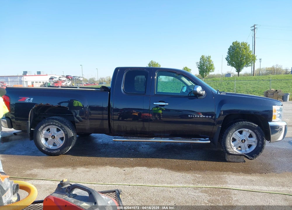 2013 CHEVROLET SILVERADO 1500 VIN: 1GCRKSE76DZ175972