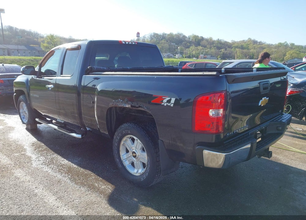 2013 CHEVROLET SILVERADO 1500 VIN: 1GCRKSE76DZ175972