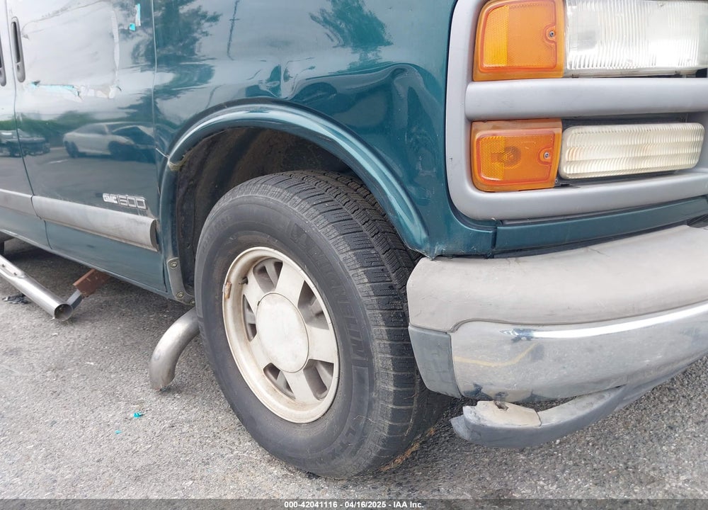 1997 GMC SAVANA STANDARD VIN: 1GKFG15R1V1074164