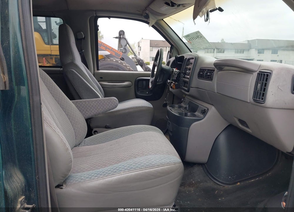 1997 GMC SAVANA STANDARD VIN: 1GKFG15R1V1074164