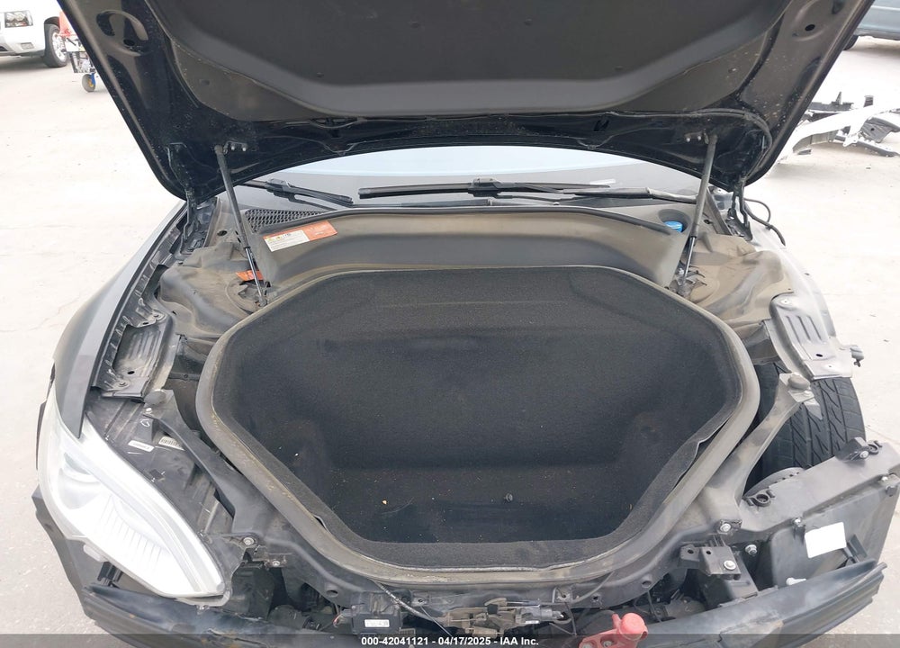 2015 TESLA MODEL S VIN: 5YJSA4H26FFP74220