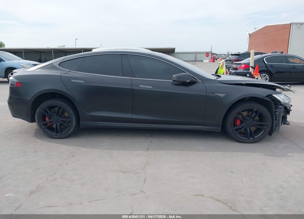 2015 TESLA MODEL S VIN: 5YJSA4H26FFP74220