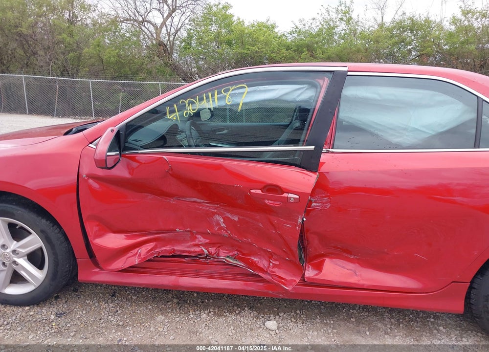 2012 TOYOTA CAMRY SE VIN: 4T1BF1FK8CU609710