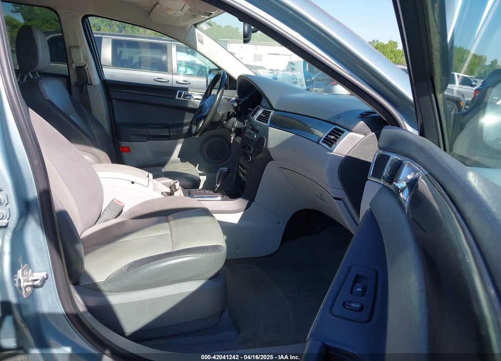 2008 CHRYSLER PACIFICA VIN: 2A8GM68X08R609025